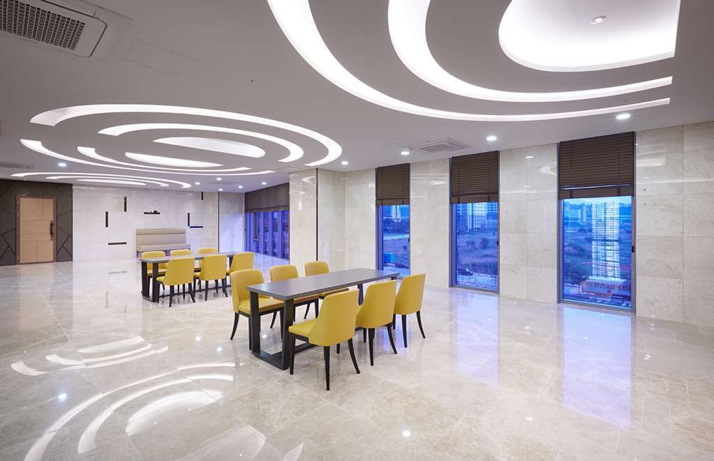 Osong H Hotel Sejong City Чхонджу Интерьер фото