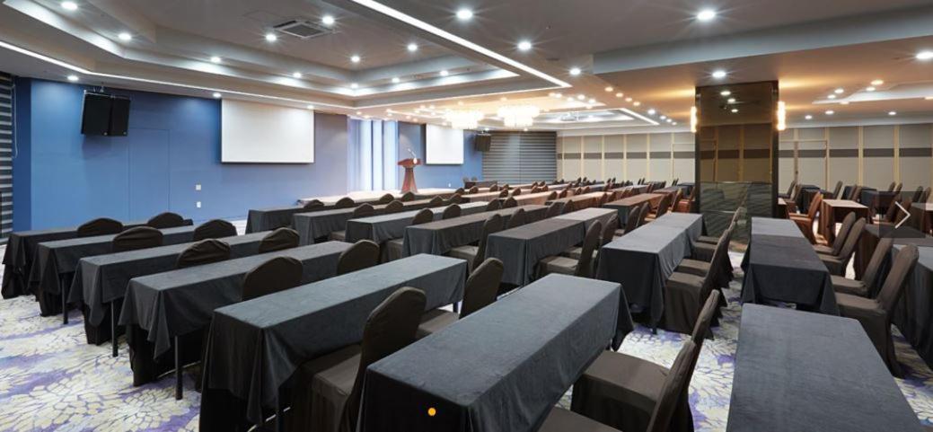 Osong H Hotel Sejong City Чхонджу Экстерьер фото